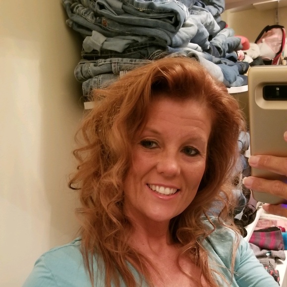 Meet your Posher, Merry - Picture 1 of 1